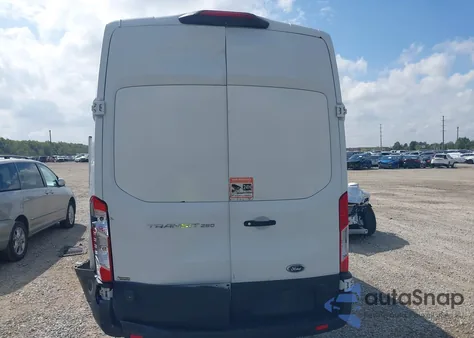 2019 Ford Transit-250 z USA, uszkodzony, nr VIN 1FTYR3XM4KKA00805